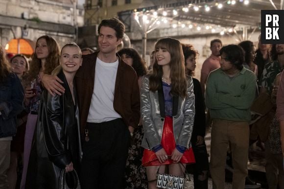 "Emily em Paris": Emily (Lily Collins), Gabriel (Lucas Bravo) e Camille (Camille Razat) continuam em dinâmica complicada na 4ª temporada