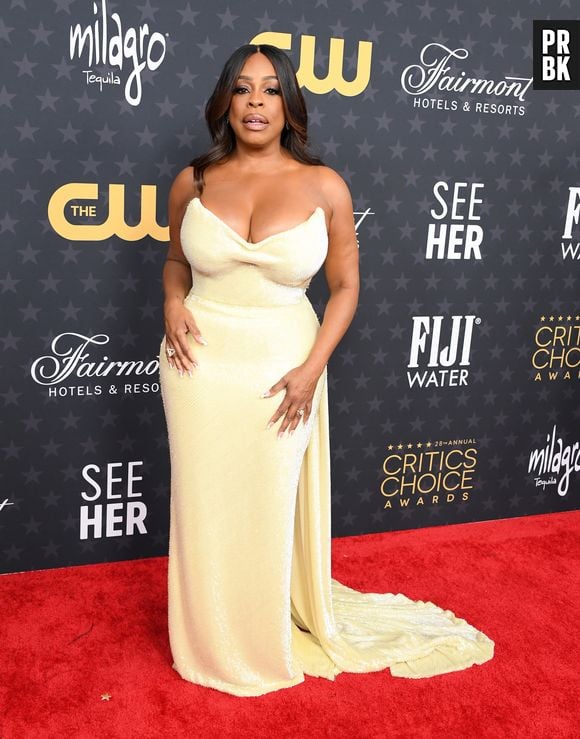 Critics Choice Awards 2023: Niecy Nash-Betts de Jason Wu