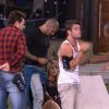 Rafael e Cézar tentam separar Fernando e Luan no "BBB15"