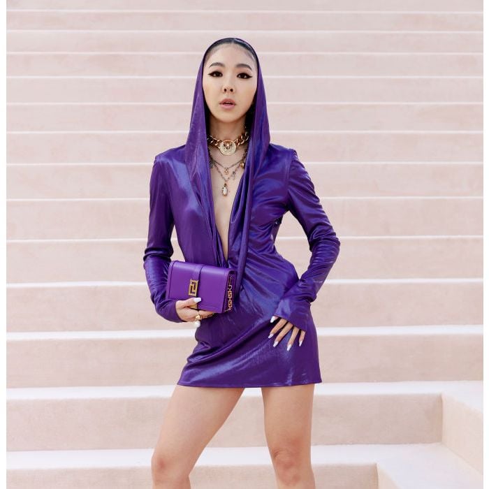 A cantora sul-coreana Yeri participa do Versace FW23 Show no Pacific Design Center em 09 de março de 2023 em West Hollywood, Califórnia.