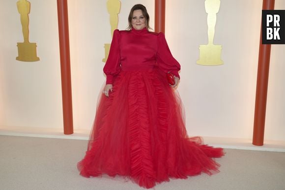 Melissa McCarthy e mais famosas no tapete vermelho do Oscar 2023