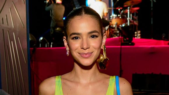 Bruna Marquezine, Juliette e mais 20 famosas com looks inspiradores no "Tardezinha"