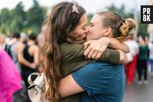 Beijar faz bem! 5 benefícios para a saúde física e mental que você não sabia