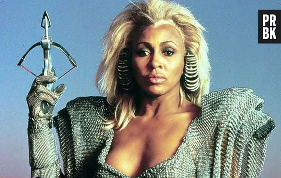 Tina Turner também era uma ótima atriz e atuou em diversos filmes, como "Mad Max"