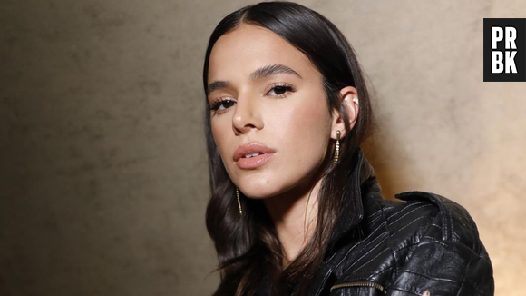 Bruna Marquezine é vista aos beijos com celebridade! Veja quem é