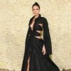 Bruna Marquezine ficou uma diva com esse vestido longo e ousado