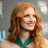 Jessica Chastain admite ter vomitado antes de beijar colega de elenco no palco: "Foi um pesadelo"