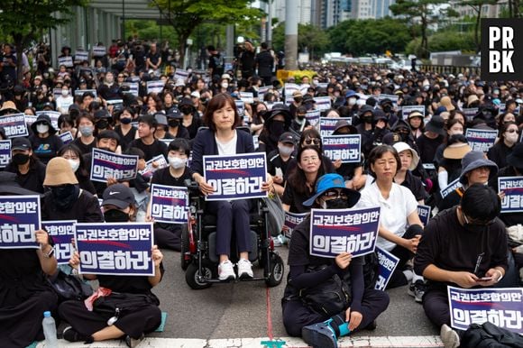 Após 100 suicídios, professores da Coreia do Sul protestam nas ruas contra assédio de pais e alunos