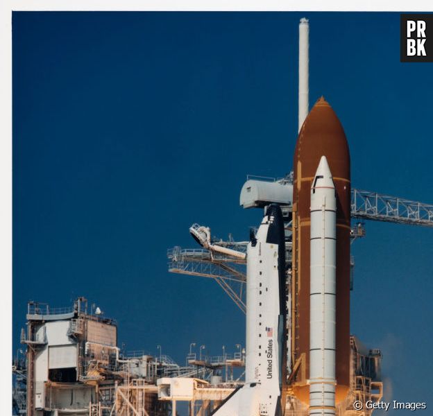 O ônibus espacial Endeavour está se preparando para sua última aventura: voltar a entrar em "posição de lançamento"