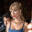 Taylor Swift quebrou o padrão? Fãs comemoram ao ver a cantora com um "bonito" após vários "feios". Entenda