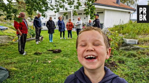 Família encontrou tesouro viking no quintal de casa