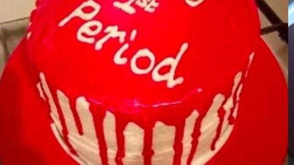 Festa para 1ª menstruação das filhas vira trend entre os pais! Decoração tem réplica de útero e cores vermelho e rosa