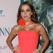 Anitta rouba a cena com vestido vermelho de R$ 11 mil em festa repleta de famosos em Miami. Fotos!