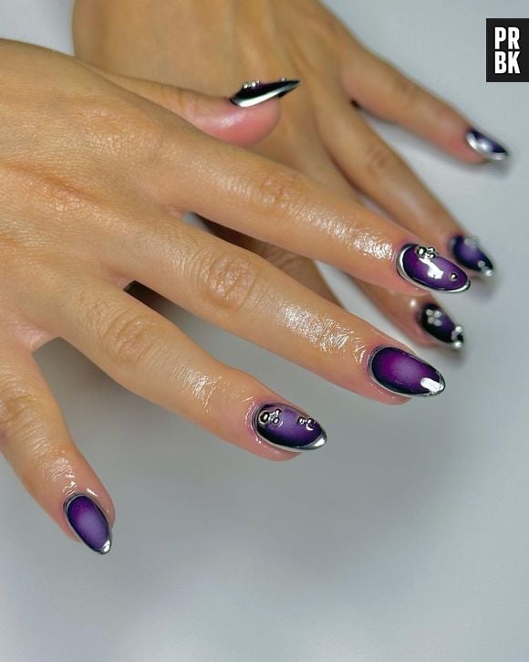 Pedrarias dão um toque especial em qualquer nail art