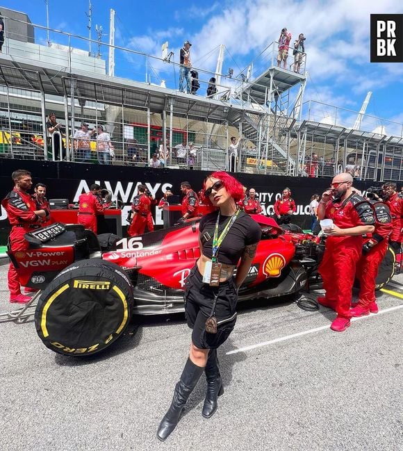 Priscilla mostrou novo cabelo vermelho no GP de F1