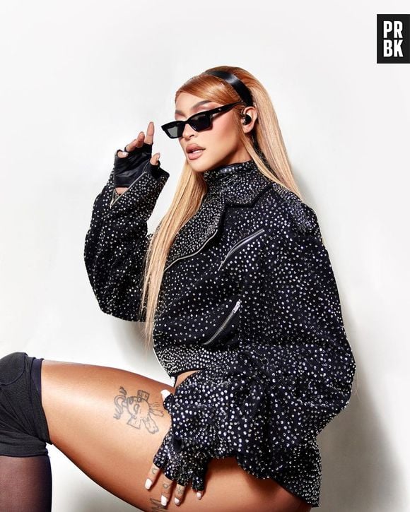 "Sempre esteve aí": Pabllo Vittar mostra parte íntima frontal com foto sexy e acaba com a curiosidade