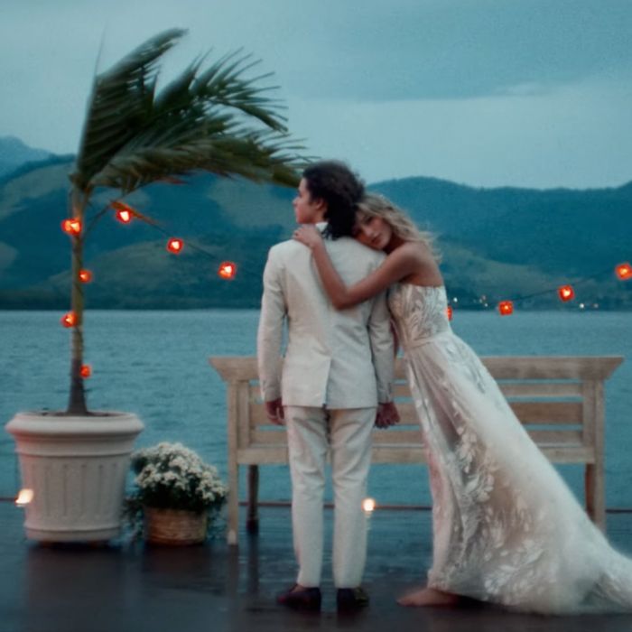 Imagens do casamento de Sasha e João Lucas estão no novo clipe do cantor