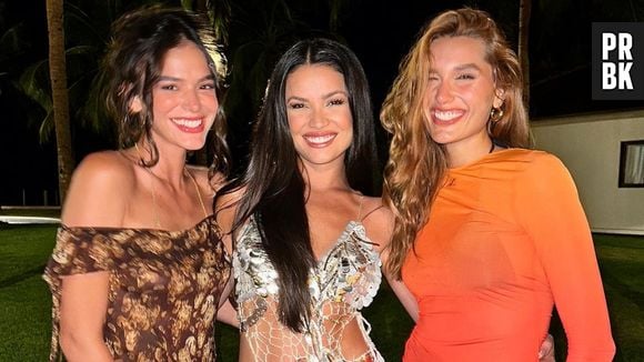 Bruna Marquezine passou ano novo com Juliette, Sasha e mais famosos