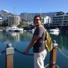 Juan Buzan posa no 2 Oceans Aquarium Cape Town SA., na África do Sul