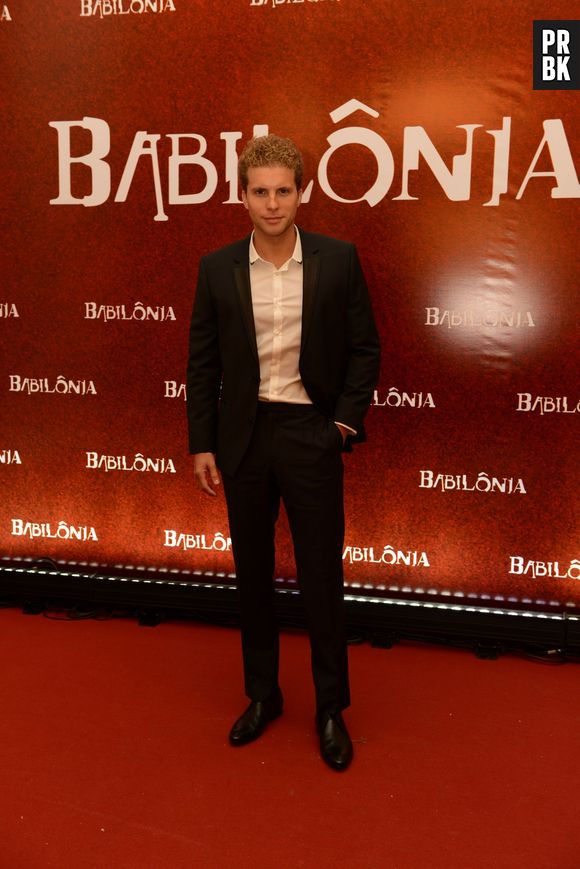 Thiago Fragoso é o protagonista de "Babilônia"