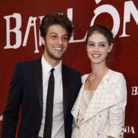 Novela "Babilônia": Chay Suede, Laura Neiva, Bruno Gagliasso e outros se divertem na festa da trama!
