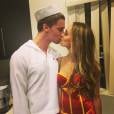  Patrick&nbsp;Schwarzenegger, namorado de Miley Cyrus, tem foto beijando outra mulher no Instagram 