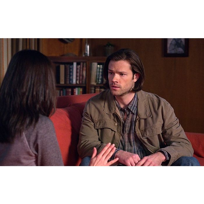 Sam (Jared Padalecki) desconfia que Dean (Jensen Ackles) est&amp;aacute; escondendo algo em &quot;Supernatural&quot;S 