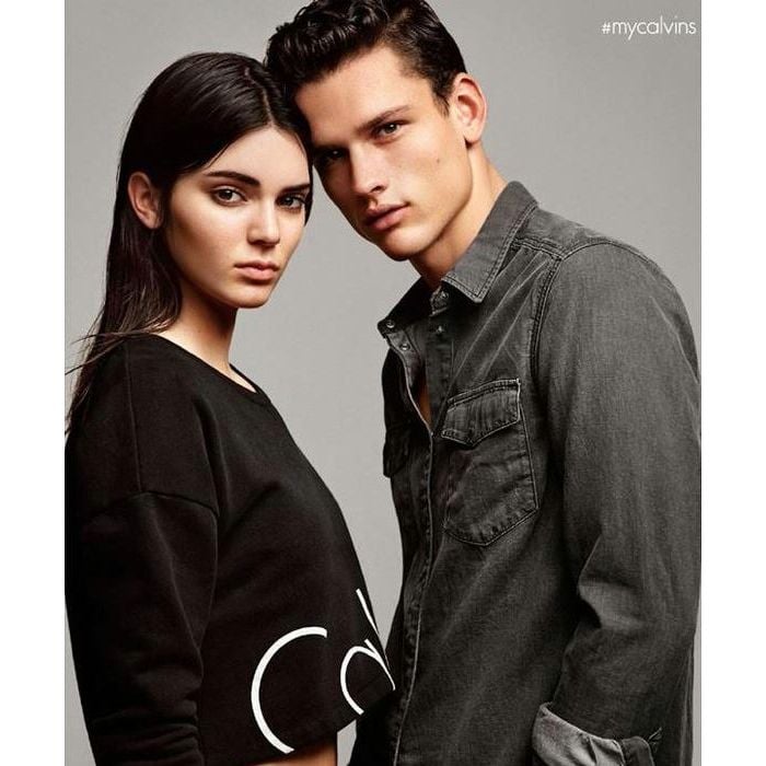  Kendall Jenner e modelo para a campanha #mycalvins da Calvin Klein 