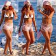  Rihanna esbanjando beleza em praia deserta do Hava&iacute; 