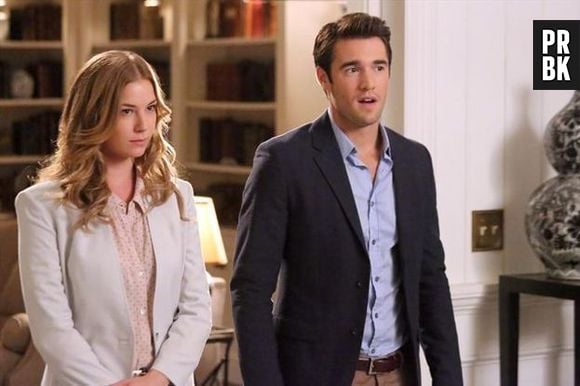 Os preparativos em "Revenge" para o casamento de Emily (Emily VanCamp) e Daniel (Joshua Bowman) foram tensos!