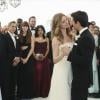 Daniel (Joshua Bowman) e Emily (Emily VanCamp) fazem sua primeira dança como casados em "Revenge"