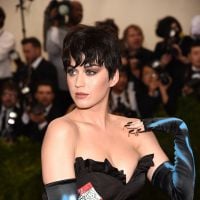 Katy Perry é listada como uma das cantoras com músicas mais inteligentes, segundo pesquisa