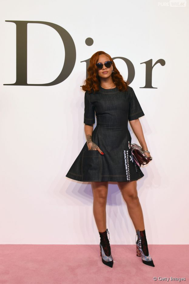 Rihanna desembarca em T&oacute;quio, no Jap&atilde;o, para conferir desfile da Dior