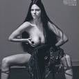  Kendall Jenner j&aacute; posou de topless para revista Love Magazine 