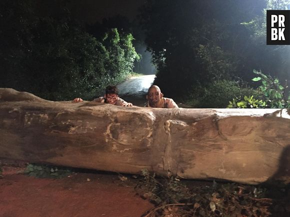 No "Programa Silvio Santos", pegadinha vai assustar passageiros de táxi em brincadeira inspirada em "Fear The Walking Dead"