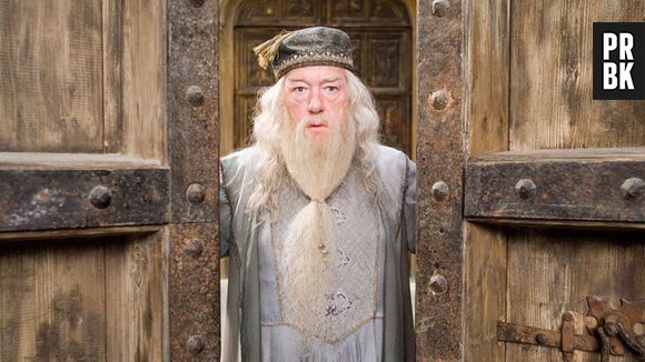 Dumbledore, além de diretor de Hogwarts, era um dos personagens mais queridos de "Harry Potter"