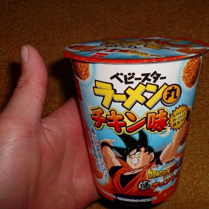  Goku ama comer ramen em &quot;Dragon Ball Z&quot;. Nada mais justo do que ele aparecer na embalagem de um 