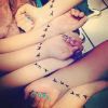 Agora, se o seu grupo é realmente grande, essa tatuagem vai melhor ainda