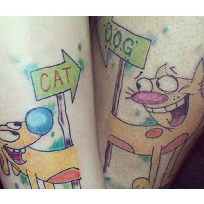  Se você e seu amigo vivem brigando como cão e gato, essa tatuagem é uma ótima escolha 