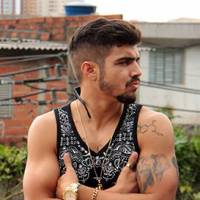 Caio Castro, o Grego de "I Love Paraisópolis", conta se já teve um amor não correspondido