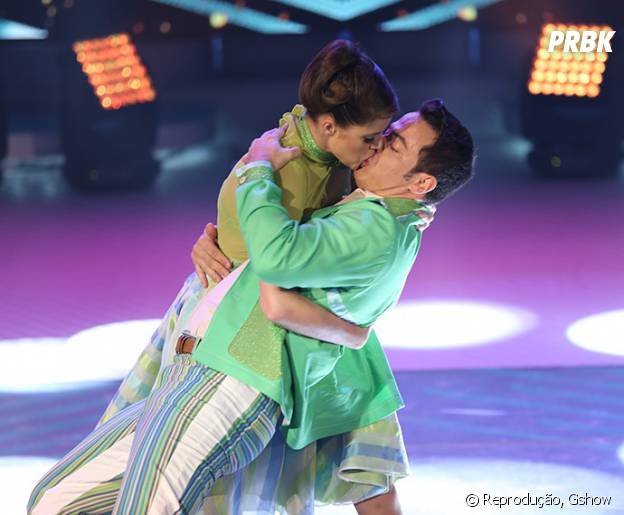 Na "Dança dos Famosos 2015": Viviane Araújo vira líder e ...