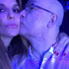 Ivete Sangalo dividiu o palco com Herbert Viana e aproveitou para fazer uma selfie