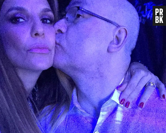 Ivete Sangalo dividiu o palco com Herbert Viana e aproveitou para fazer uma selfie