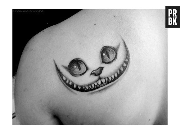 O gato da "Alice no País das Maravilhas" é uma das tatuagens mais legais que existem! Confira outras: