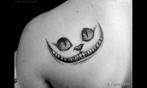 O gato da "Alice no País das Maravilhas" é uma das tatuagens mais legais que existem! Confira outras: