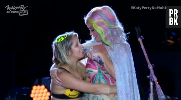 Katy Perry convidou a fã #Raiaiaia pra subir ao palco do Rock in Rio 2015