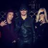 Stephen Amell, Colton Haynes e Katie Cassidy fazendo carão nos bastidores de "Arrow"