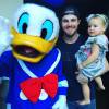 Stephen Amell sempre faz tudo que a filhinha dele quer