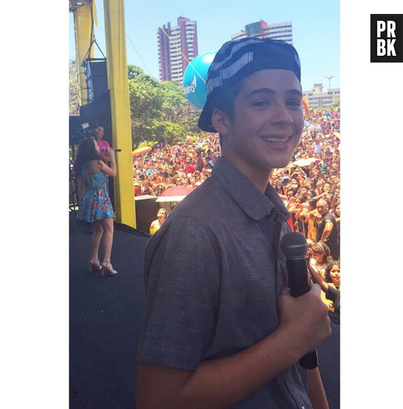 Ao lado de Larissa Manoela, João Guilherme Ávila, de "Cúmplices de Um Resgate", do SBT, canta, dança e atua