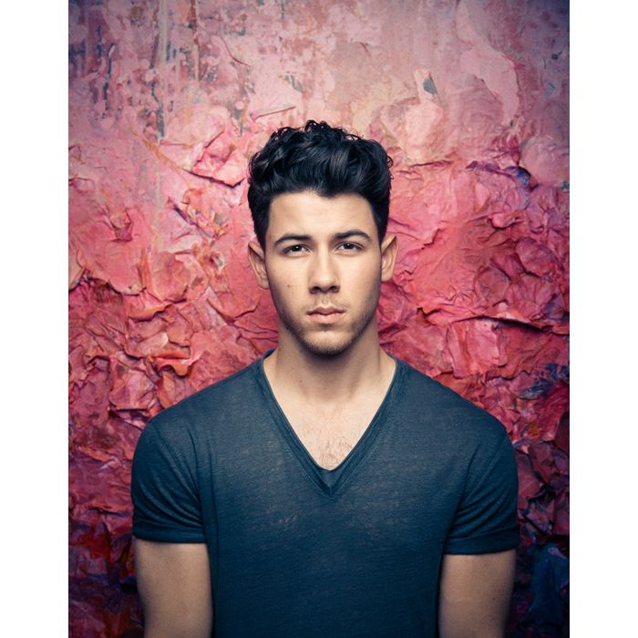 Nick Jonas provoca boatos sobre homossexualidade ao dar entrevista polêmica